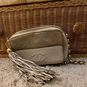 Vintage CHANEL cream quilted camera crossbody bag